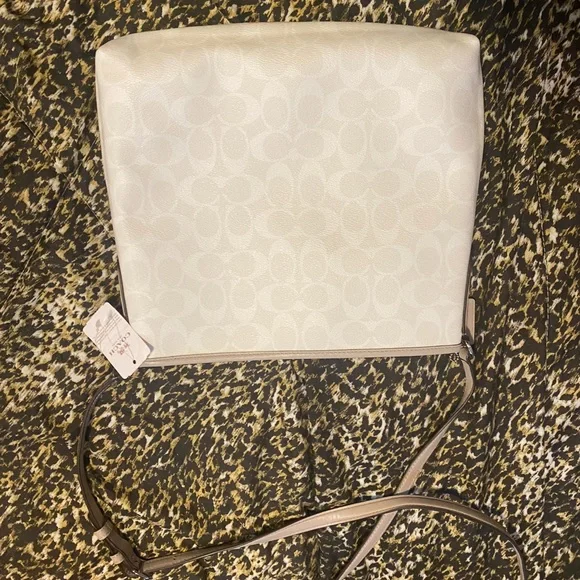 Coach side bag - Picture 4 of 6